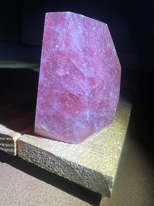 Strawberry Quartz Freeform (2.5x2x2in)